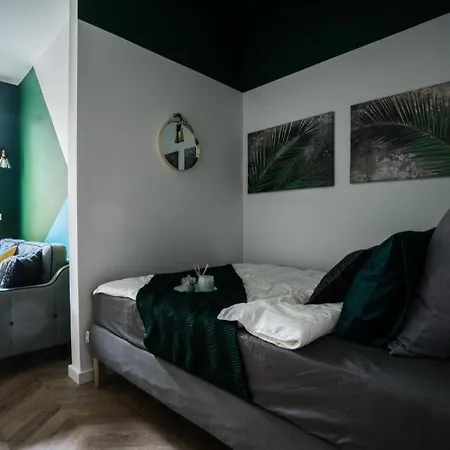 Urban Chic -2 - Praga Północ - - Zabkowska