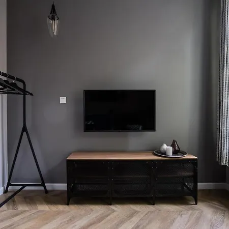 Urban Chic -2 - Praga Północ - - Zabkowska