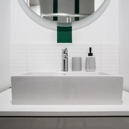 Urban Chic -2 - Praga Północ - - Zabkowska *