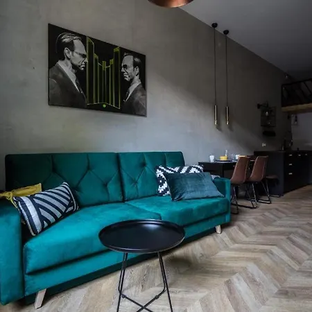 Urban Chic -2 - Praga Polnoc - - Zabkowska