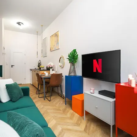 Urban Chic -2 - Praga Północ - - Zabkowska * Warszawa